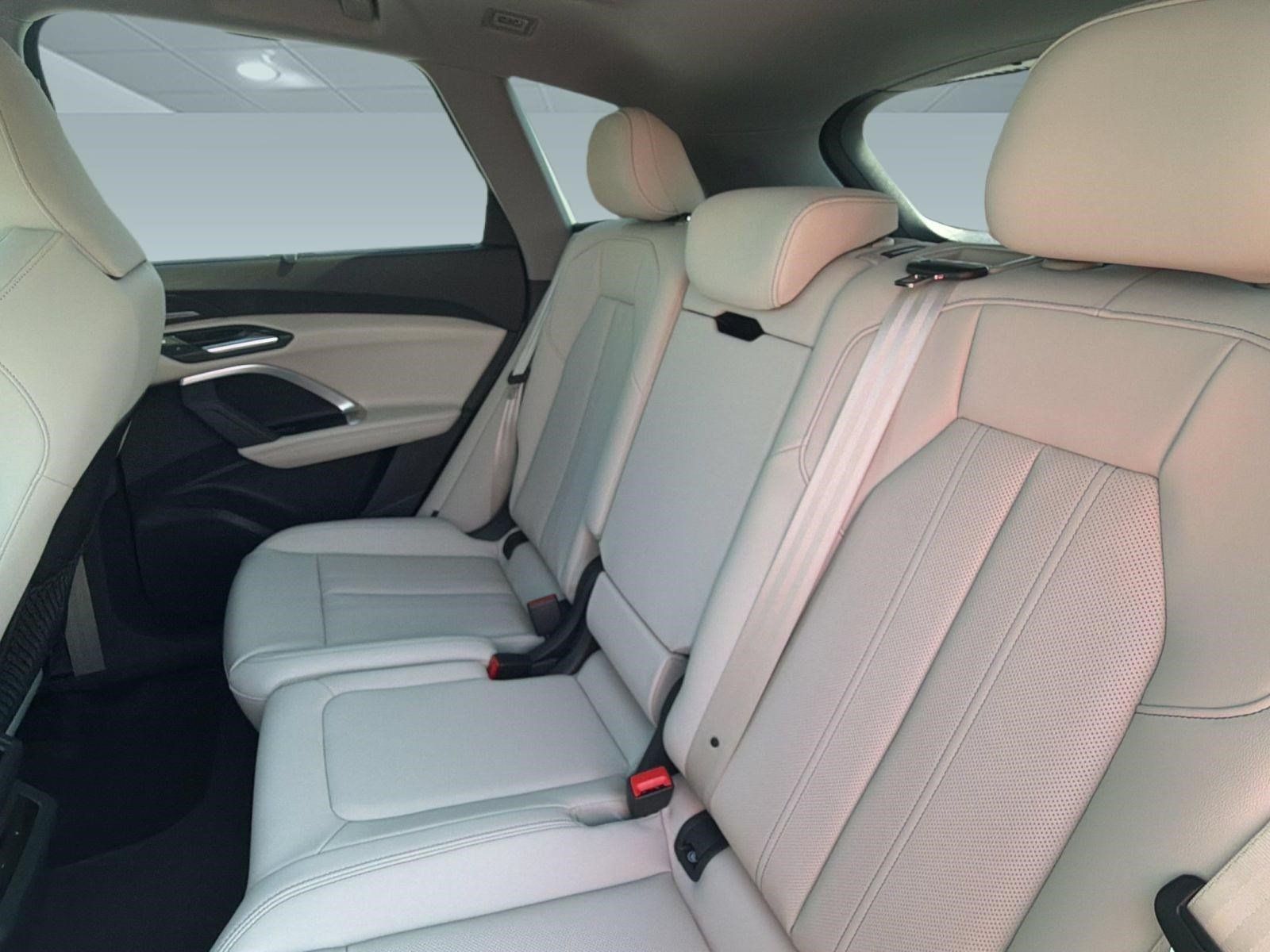 New 2026 Audi Q5 Premium Plus AWD/4WD image 25