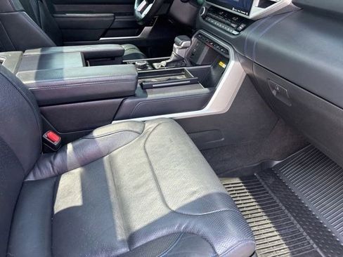 Used 2022 Toyota Tundra Platinum AWD/4WD image 38