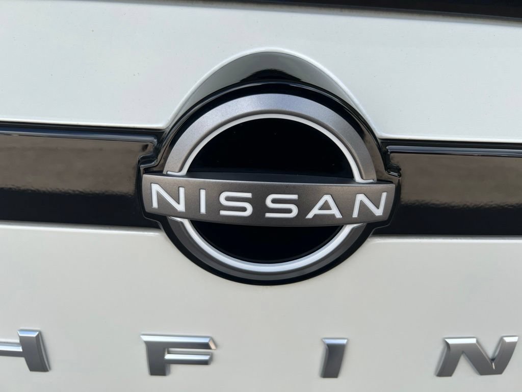 Certified 2024 Nissan Pathfinder Platinum AWD/4WD image 34