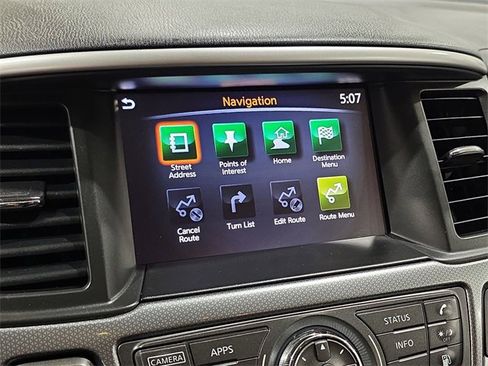 Used 2020 Nissan Pathfinder SL image 18