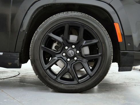 Used 2022 Jeep Grand Wagoneer Series III w/ Rear Seat Video Group 1 image 43