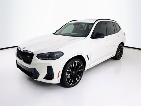 Used 2024 BMW X3 M40i w/ Shadowloine Package image 3