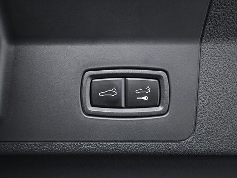 Used 2025 Porsche Panamera Turbo image 28