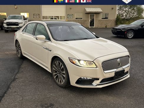 Used 2018 Lincoln Continental Reserve AWD/4WD image 1