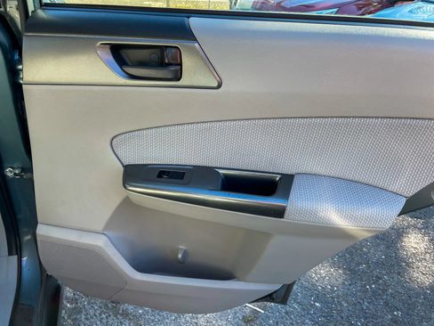 Used 2013 Subaru Forester 2.5X w/ Popular Pkg 1 AWD/4WD image 28
