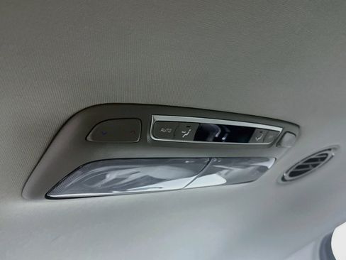 Used 2024 Kia Telluride S FWD image 27