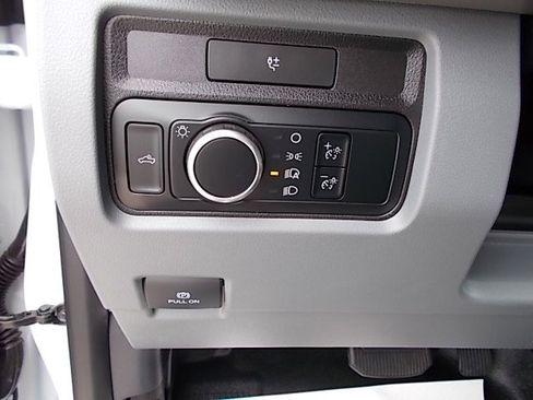 Used 2024 Ford F250 XL w/ 360-Degree Camera Package image 17