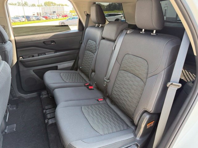 Certified 2025 Nissan Pathfinder S AWD/4WD image 21