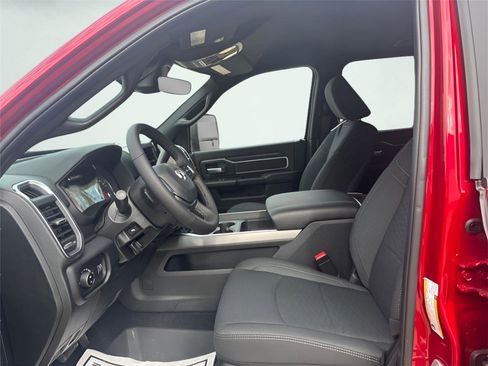 New 2026 RAM 3500 Big Horn AWD/4WD image 9