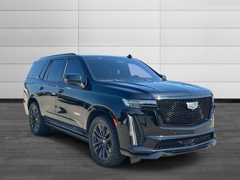 Used 2023 Cadillac Escalade V w/ LPO, ONYX Package AWD/4WD image 7