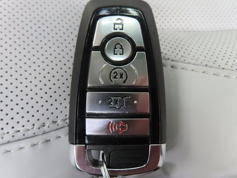 Used 2025 Ford Expedition Max Platinum w/ Platinum Ultimate Package image 75