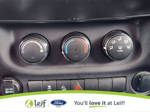 Used 2015 Jeep Wrangler Sport w/ Connectivity Group AWD/4WD image 15