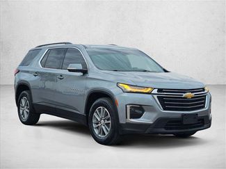 Used 2023 Chevrolet Traverse LT video 3
