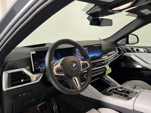 New 2026 BMW X6 M60i w/ Executive Package image 4