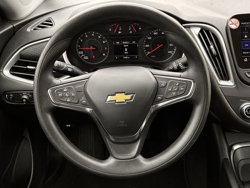 Used 2025 Chevrolet Malibu LT FWD image 13