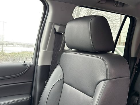 Used 2020 GMC Yukon SLT image 25