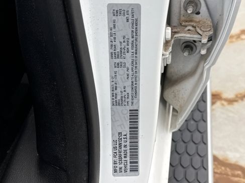 Used 2022 RAM 1500 Laramie image 11