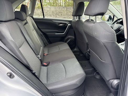 Used 2024 Toyota RAV4 XLE image 26