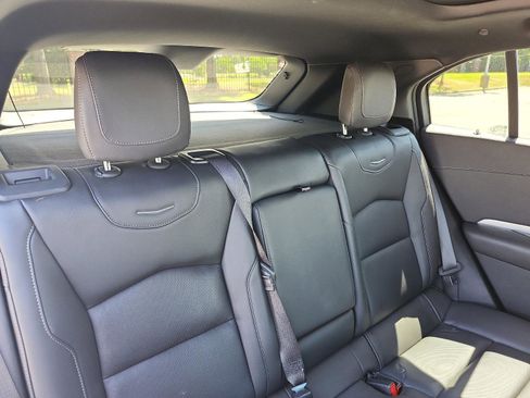 Used 2021 Cadillac XT4 Premium Luxury image 9