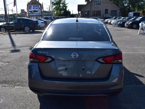Used 2020 Nissan Versa S image 6