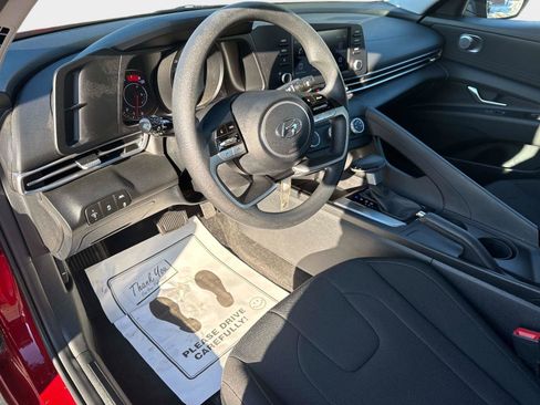 Certified 2023 Hyundai Elantra SE w/ Cargo Package image 21