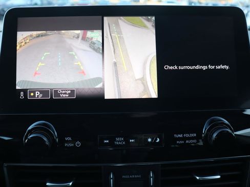 Used 2022 Nissan Armada SL image 31