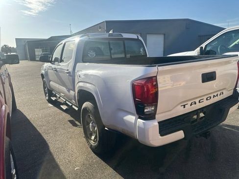 Used 2018 Toyota Tacoma SR w/ SR Convenience Package RWD image 12