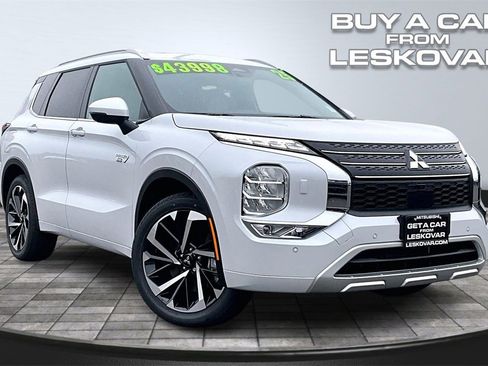 New 2025 Mitsubishi Outlander SEL image 1