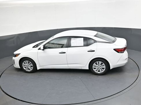 Certified 2025 Nissan Sentra S image 31