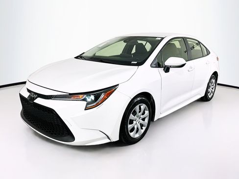 Used 2020 Toyota Corolla LE image 7