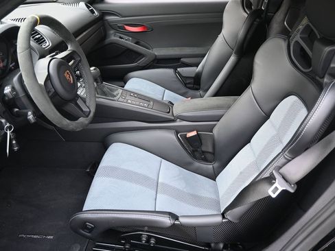 Certified 2025 Porsche 718 Boxster Spyder RS RWD image 5