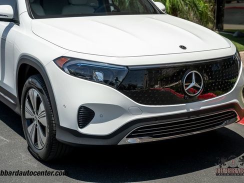 Used 2025 Mercedes-Benz EQB 250+ image 12