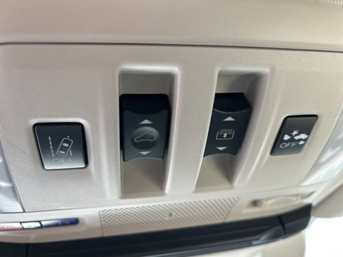 Used 2019 Subaru Ascent Limited image 24