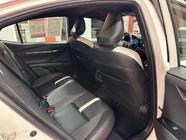 Certified 2025 Toyota Camry SE FWD image 14