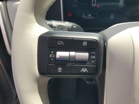 Used 2026 Hyundai Santa Fe SE FWD image 19