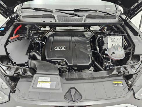 Used 2023 Audi Q5 2.0T Premium Plus w/ Premium Plus Package AWD/4WD image 17