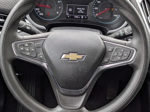 Used 2025 Chevrolet Malibu LT FWD image 23