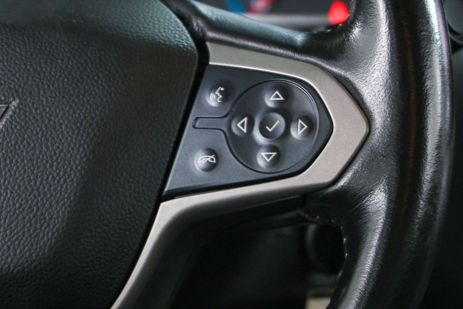 Used 2022 Chevrolet Colorado Z71 AWD/4WD image 14