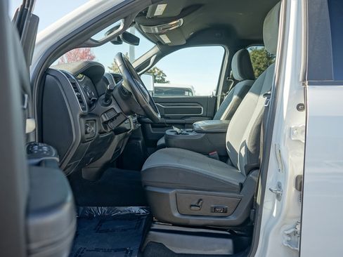 Used 2024 RAM 2500 Big Horn image 12