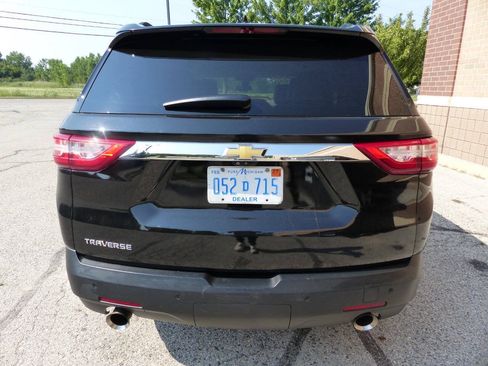 Used 2020 Chevrolet Traverse LT w/ LT Premium Package FWD image 8
