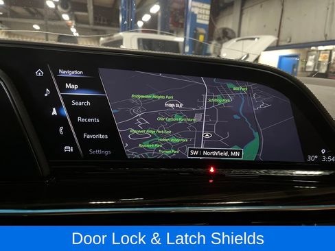 Used 2021 Cadillac Escalade Premium Luxury image 15