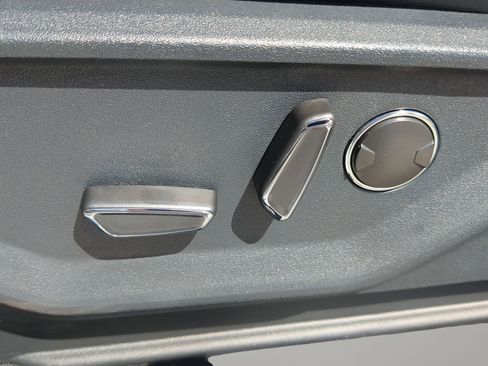 New 2025 Ford F150 Lariat w/ Equipment Group 502A High image 52