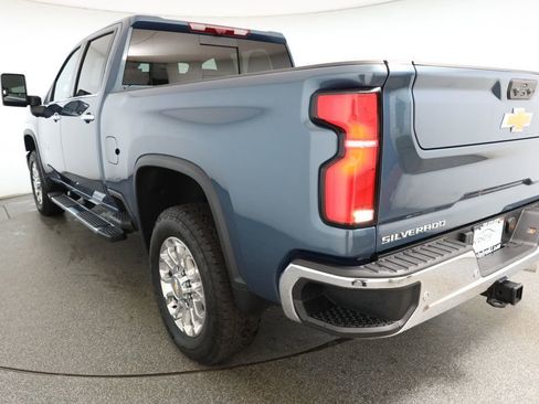 Used 2025 Chevrolet Silverado 3500 LTZ w/ LTZ Premium Package image 6