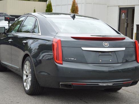 Used 2015 Cadillac XTS Luxury image 4
