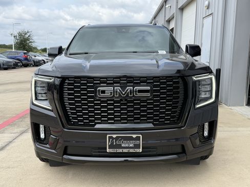 Used 2024 GMC Yukon XL Denali w/ Advanced Technology Package AWD/4WD image 2