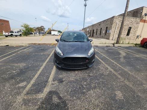 Used 2018 Ford Fiesta ST FWD image 3