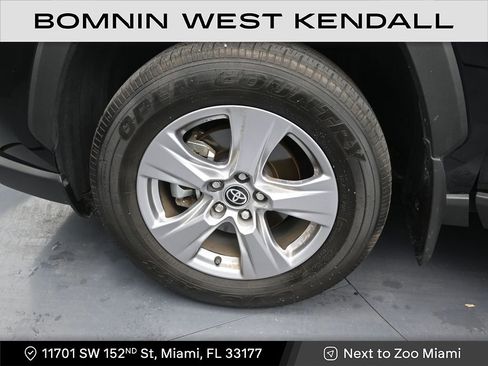 Used 2025 Toyota RAV4 XLE w/ Convenience Package image 9