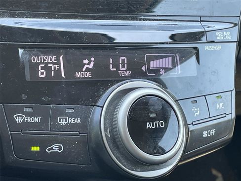 Used 2015 Toyota Prius V Three FWD image 14