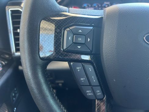 Used 2022 Ford F250 Lariat w/ Lariat Ultimate Package AWD/4WD image 12
