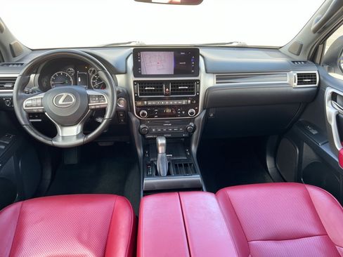 Used 2023 Lexus GX 460 Luxury w/ Accessory Package AWD/4WD image 17